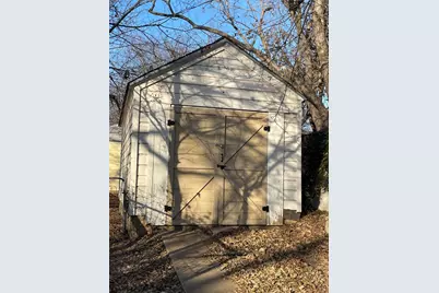 1702 NW 1st Avenue, Mineral Wells, TX 76067 - Photo 4