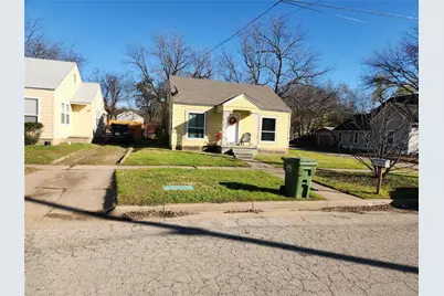 1702 NW 1st Avenue, Mineral Wells, TX 76067 - Photo 2