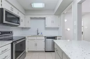 9142 Emberglow Ln, Dallas, TX 75243 - Photo 8