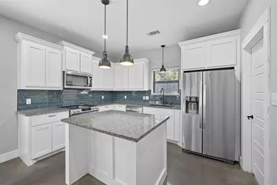 610 E Shepherd Street, Denison, TX 75021 - Photo 6