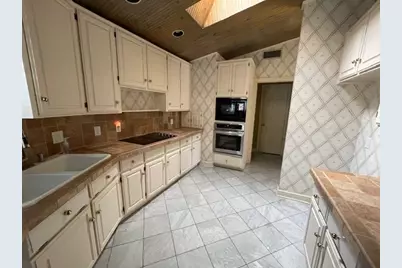 5821 Ridgerock Court, Fort Worth, TX 76132 - Photo 2