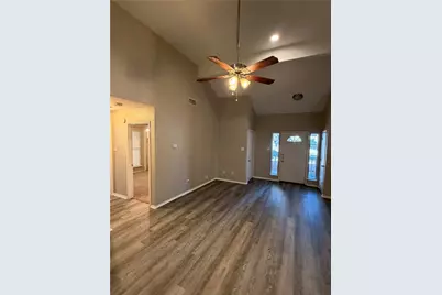 930 Lemontree Drive, Arlington, TX 76017 - Photo 6