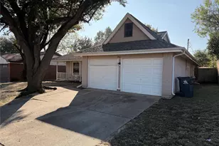 930 Lemontree Dr, Arlington, TX 76017 - Photo 2