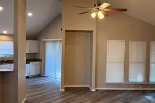 930 Lemontree Dr, Arlington, TX 76017 - Photo 4