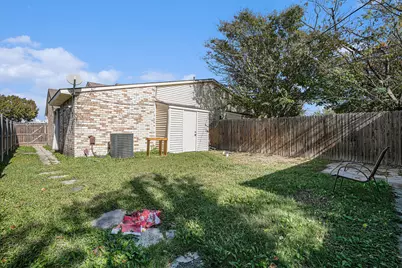 671 Stonewall Drive, Grand Prairie, TX 75052 - Photo 24