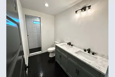 1053 Bluff Creek Drive, Strawn, TX 76475 - Photo 10