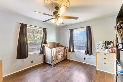 938 Gillham Road, River Oaks, TX 76114 - Photo 10