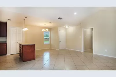 7600 Silveridge Drive, Fort Worth, TX 76133 - Photo 4