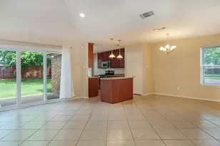 7600 Silveridge Dr, Fort Worth, TX 76133 - Photo 8