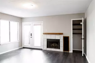 1704 Baird Farm Cir, Arlington, TX 76006 - Photo 2