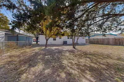 11505 Oak Tree Road, Balch Springs, TX 75180 - Photo 38