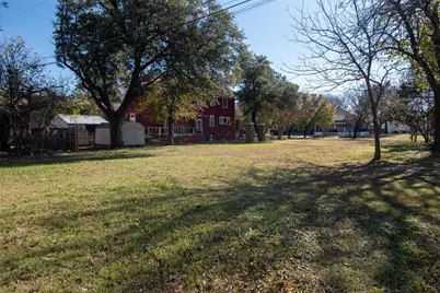 1123 W Sears Street, Denison, TX 75020 - Photo 4