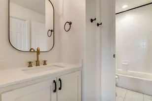 8005 Rosemont Dr, Plano, TX 75025 - Photo 30