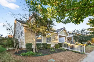 9105 Waterman Dr, Aubrey, TX 76227 - Photo 2