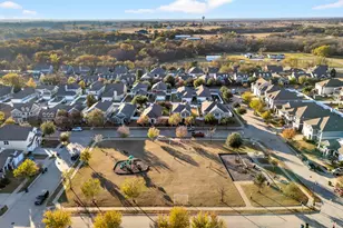 9105 Waterman Dr, Aubrey, TX 76227 - Photo 26