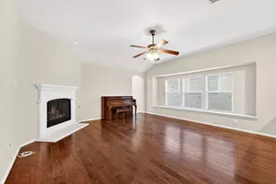 9105 Waterman Dr, Aubrey, TX 76227 - Photo 10