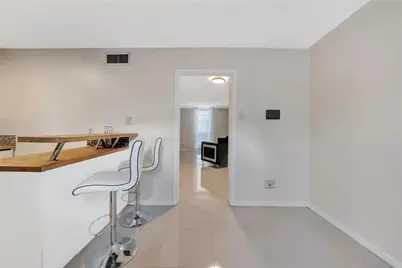 3006 Brockbank Court #3006, Dallas, TX 75220 - Photo 10