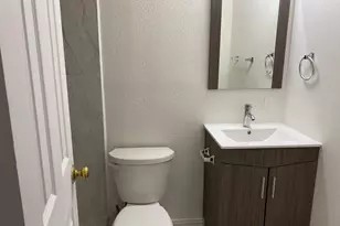 1067 Elmwood Dr, Lewisville, TX 75067 - Photo 10