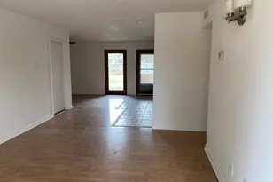 1067 Elmwood Dr, Lewisville, TX 75067 - Photo 2