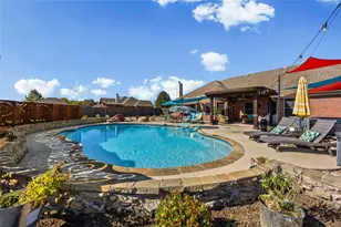 112 Springfield Ln, Red Oak, TX 75165 - Photo 30