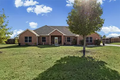 112 Springfield Lane, Red Oak, TX 75165 - Photo 2