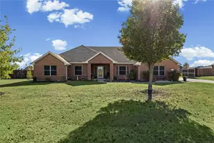 112 Springfield Ln, Red Oak, TX 75165 - Photo 2