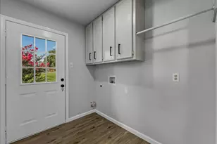 136 SW Rand Dr, Burleson, TX 76028 - Photo 14