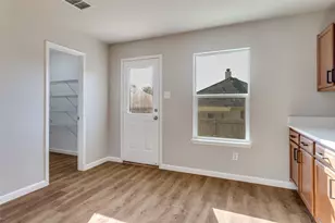 805 Cathy Dr, Burleson, TX 76028 - Photo 14