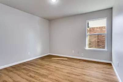 805 Cathy Drive, Burleson, TX 76028 - Photo 22