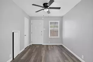 4721 Tremont St, Dallas, TX 75246 - Photo 2