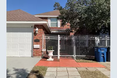 2206 N Carroll Avenue, Dallas, TX 75204 - Photo 2