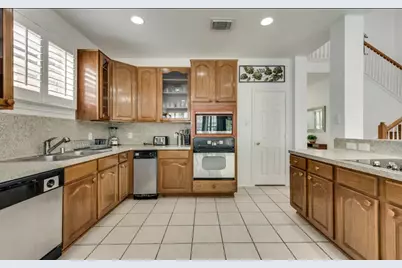 2206 N Carroll Avenue, Dallas, TX 75204 - Photo 8