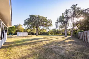 107 Spring Creek St, Waco, TX 76705 - Photo 32