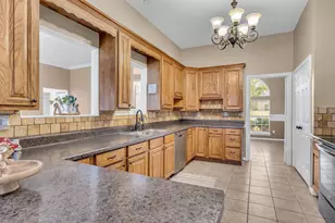 309 Deauville Dr, Fort Worth, TX 76108 - Photo 10