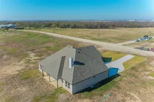1052 Grison Cir, Corsicana, TX 75109 - Photo 38