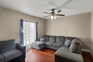 461 Wildbriar Dr, Garland, TX 75043 - Photo 4