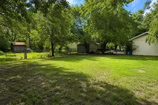 511 Rogers Rd, Newark, TX 76071 - Photo 4