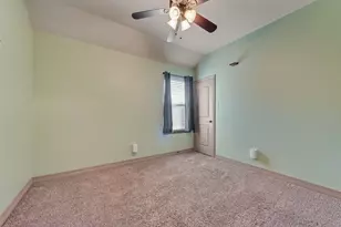 133 Cherokee St, Greenville, TX 75402 - Photo 18