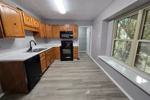 5216 Kemp Dr, Arlington, TX 76018 - Photo 6