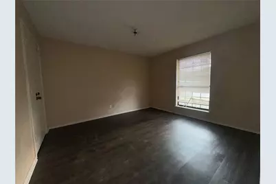 305 Marriott Lane, Garland, TX 75040 - Photo 8