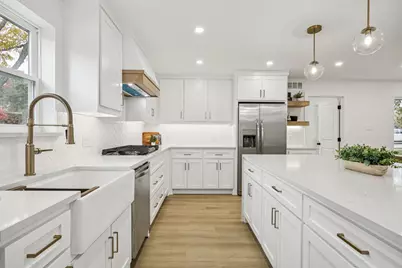 3401 Valley View Lane, Garland, TX 75043 - Photo 10