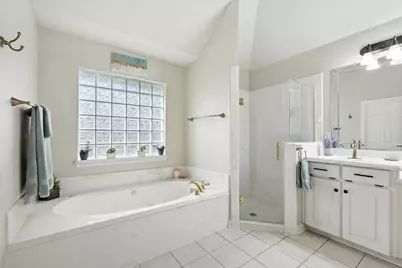 3612 Bordeaux Lane, Hurst, TX 76054 - Photo 4