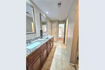 318 Teakwood Lane, Lewisville, TX 75067 - Photo 12