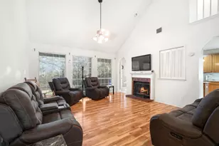 8343 High Brush Dr, Dallas, TX 75249 - Photo 2