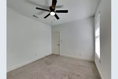 1920 Carver Avenue, Fort Worth, TX 76102 - Photo 12