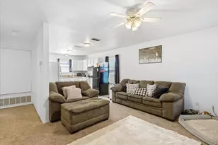 404 A/B Bryan, Glen Rose, TX 76043 - Photo 4