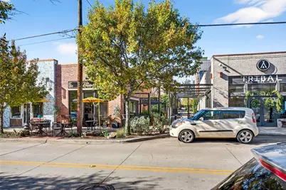 439 W 9th Street #2, Dallas, TX 75208 - Photo 20