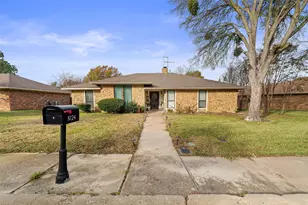 1924 Ruidoso Run, Lewisville, TX 75077 - Photo 2