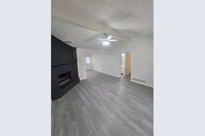 103 Mesa Moor Drive, Glenn Heights, TX 75154 - Photo 4