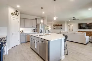 1338 Elmwood Dr, Cedar Hill, TX 75104 - Photo 12